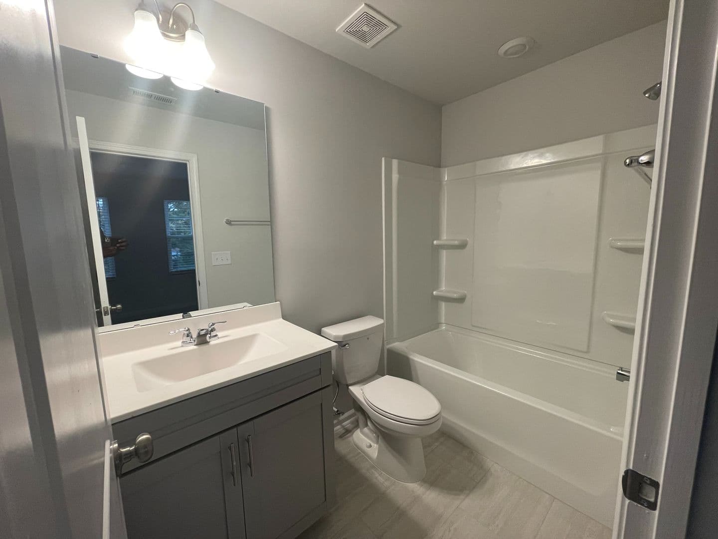 Raleigh House: 6408 Astor Elgin St