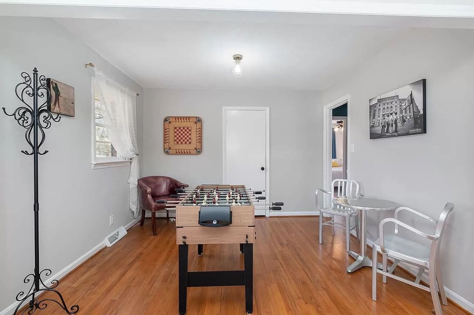 Durham House: 123 Archdale Dr