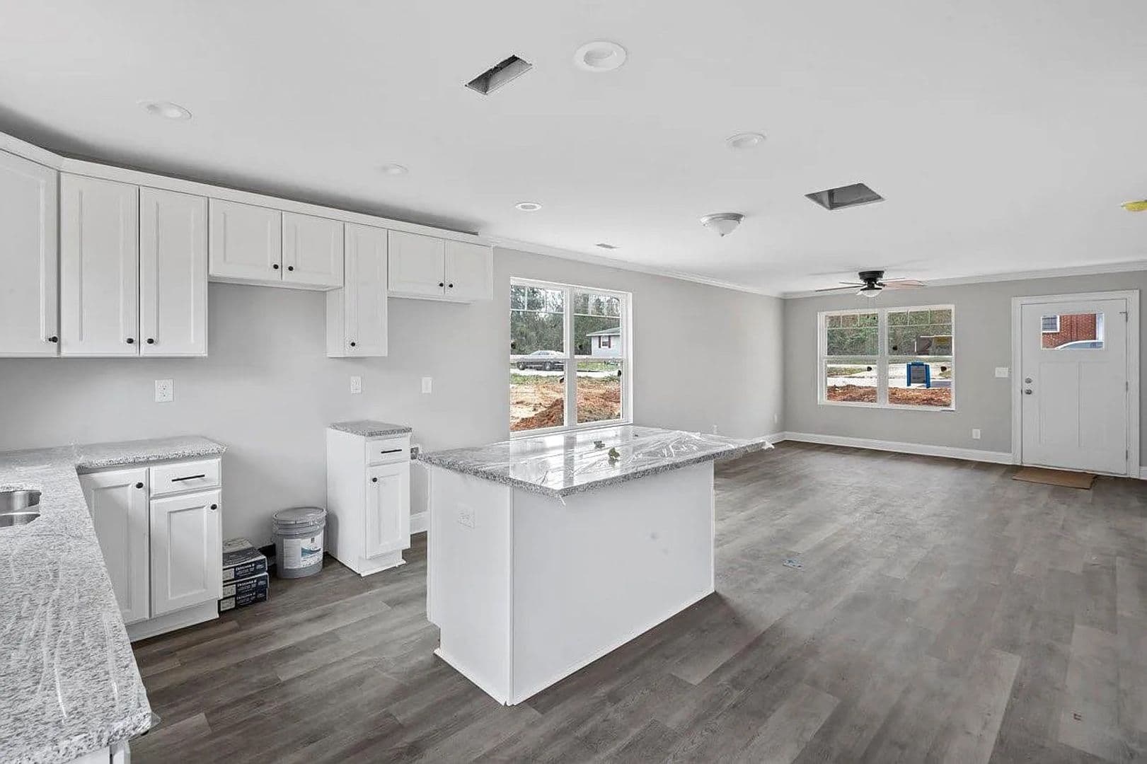 Charlotte House: 2628 Kenhill Dr