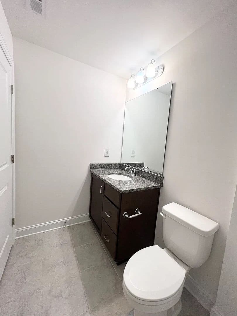 Concord House: 9214 Walnut Hill Rd NW