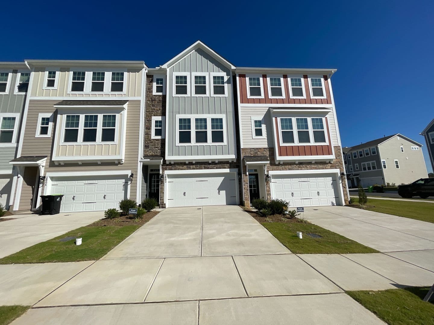 Apex House: 2802 Austin Falls Sta