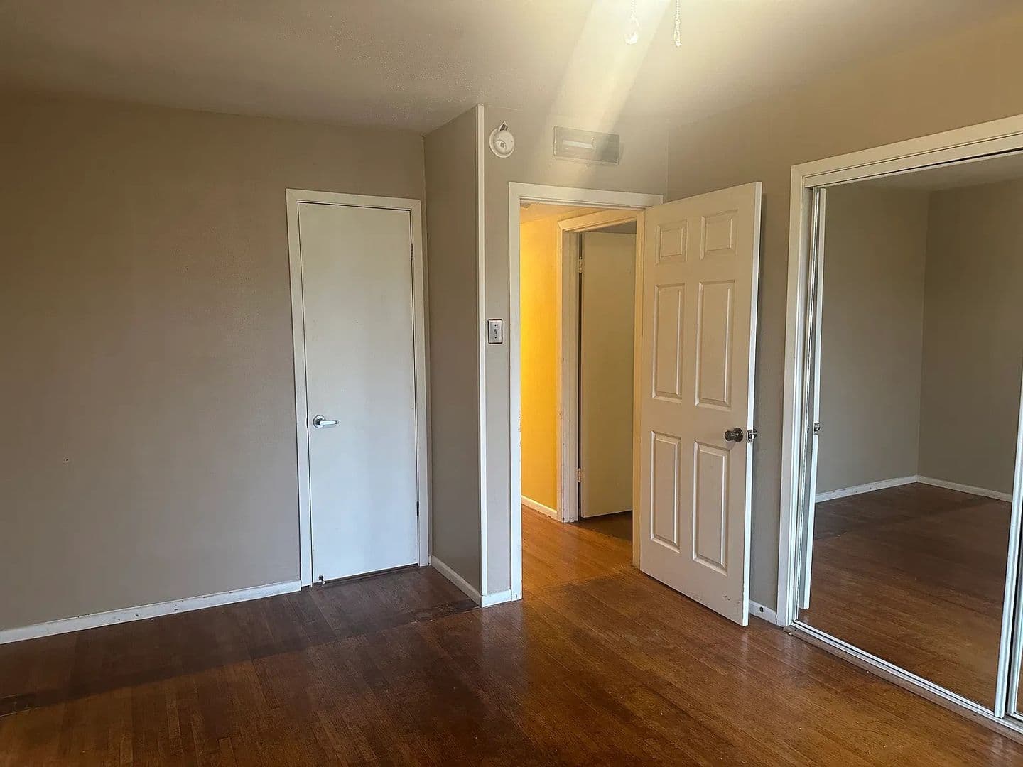 San Antonio House: 1203 Arroya Vista Dr