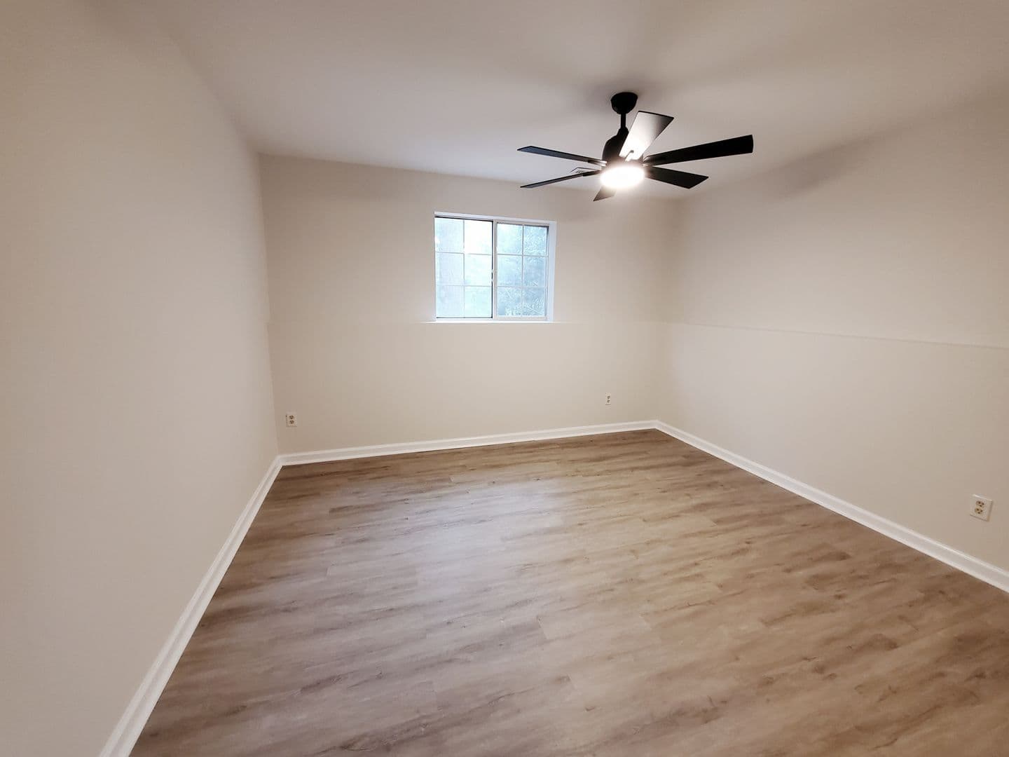 Raleigh House: 2824 Henslowe Dr