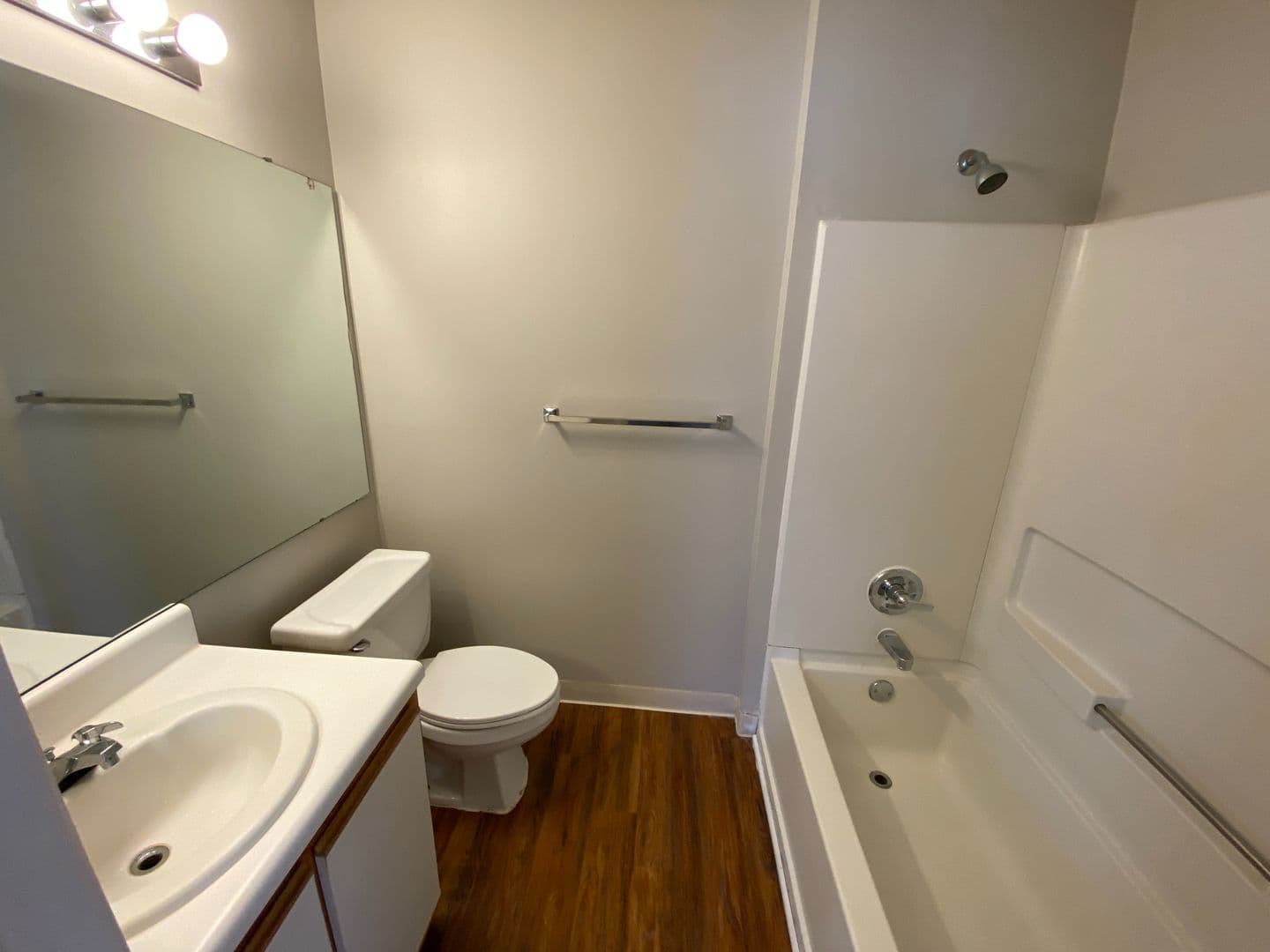 Raleigh House: 1251 #002 University Ct