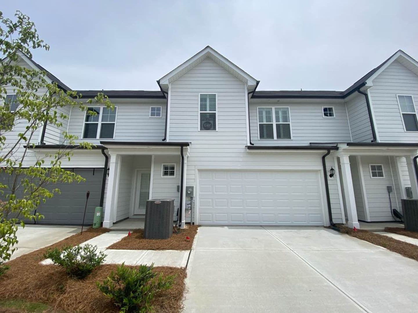 Charlotte House: 22047 Lani Dr
