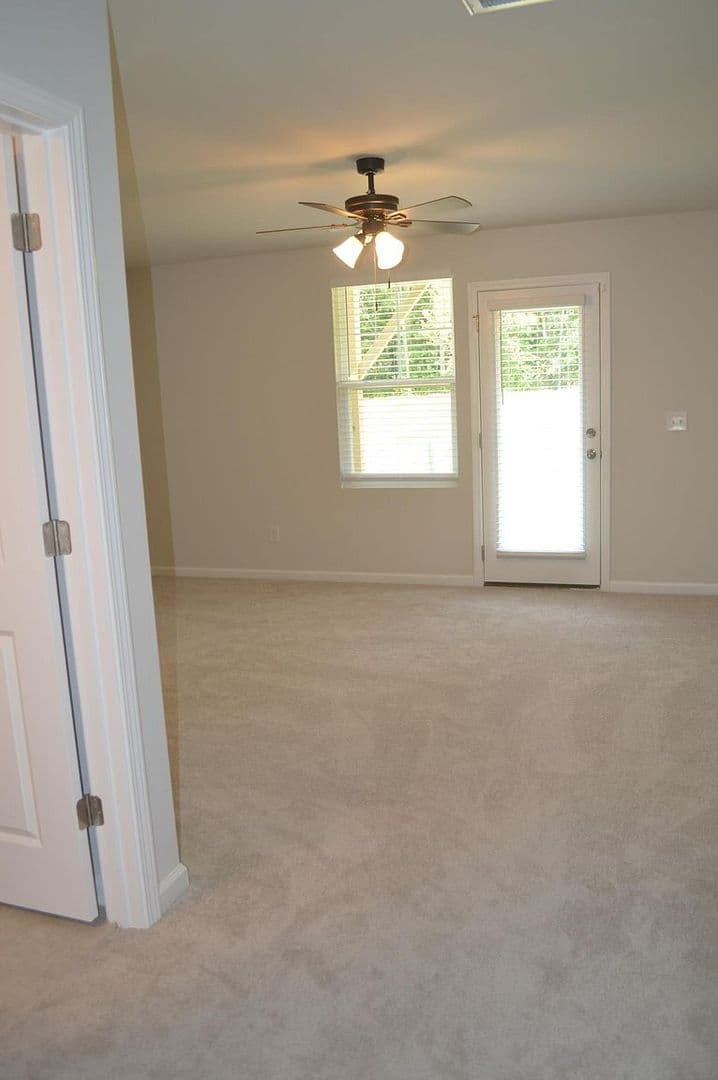 Raleigh House: 4938 Southern Magnolia Dr