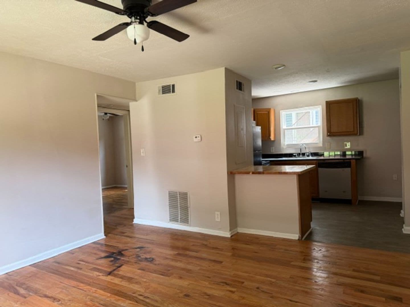 Atlanta House: 1037 Oglethorpe Ave SW