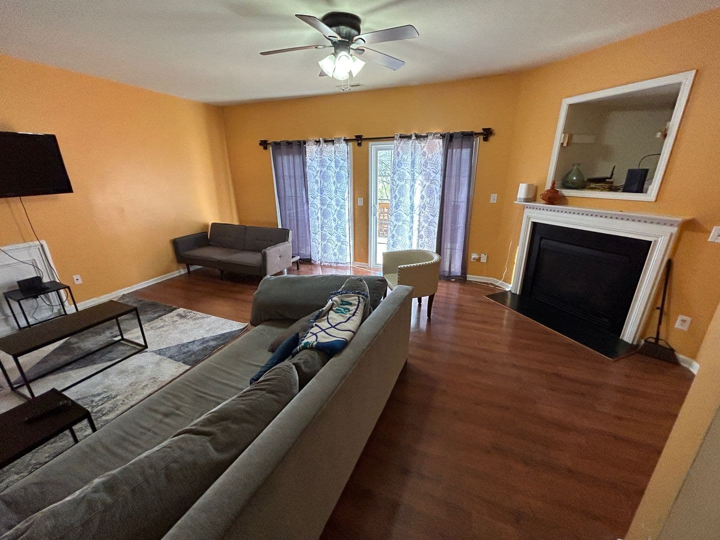 Cary House: 306 Linden Park Ln