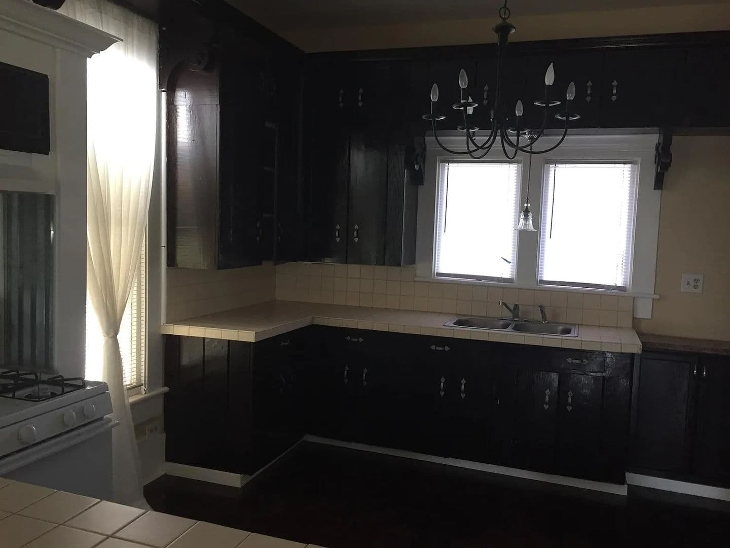 San Antonio House: 411 E Laurel