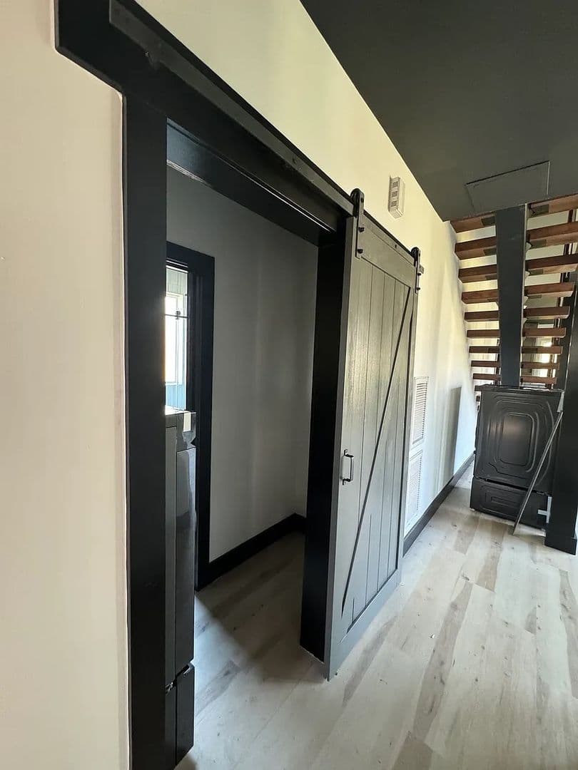 Rock Hill House: 228 Pursley St