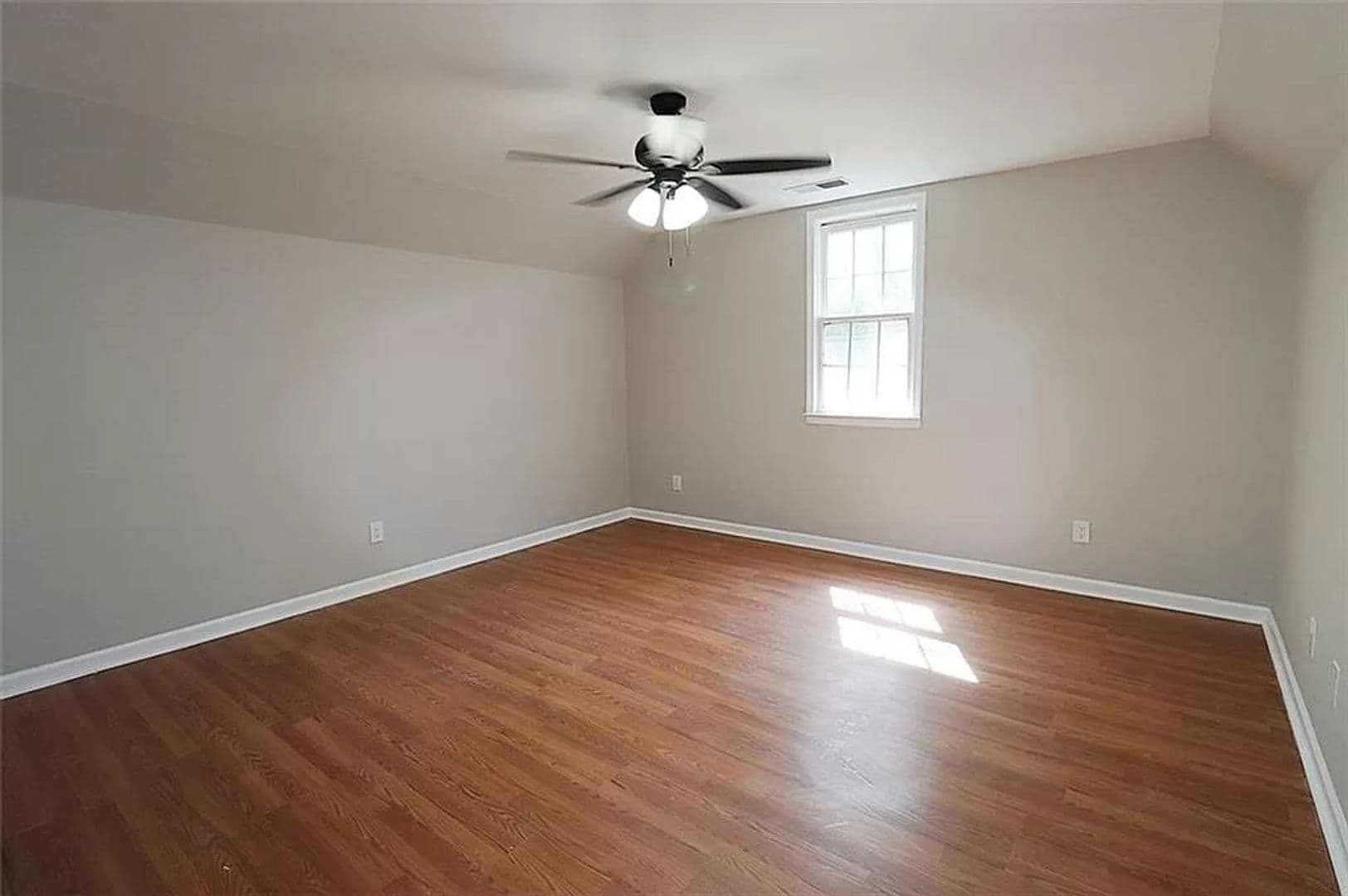 Atlanta House: 197 Polar Rock Rd SW