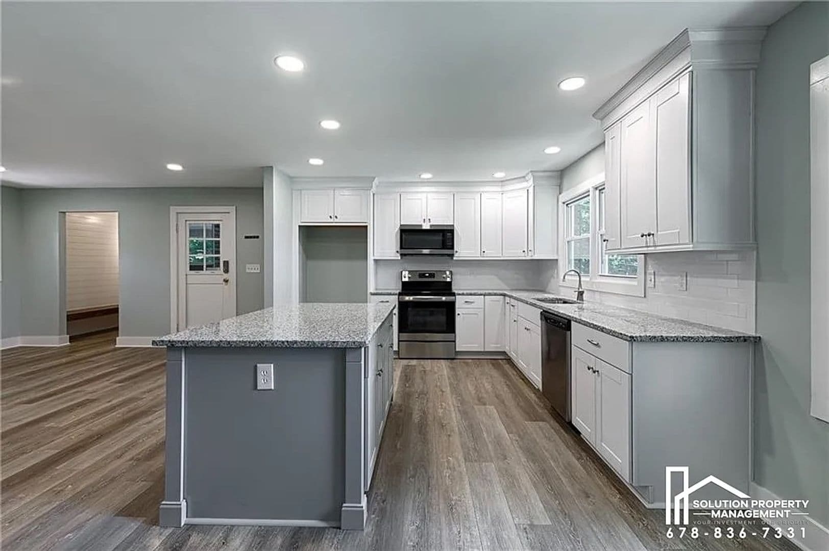 Kennesaw House: 3979 Potomac Dr NW