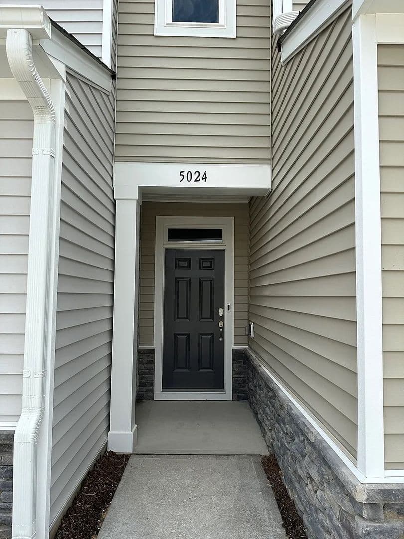 Raleigh House: 5024 Arkrose Dr