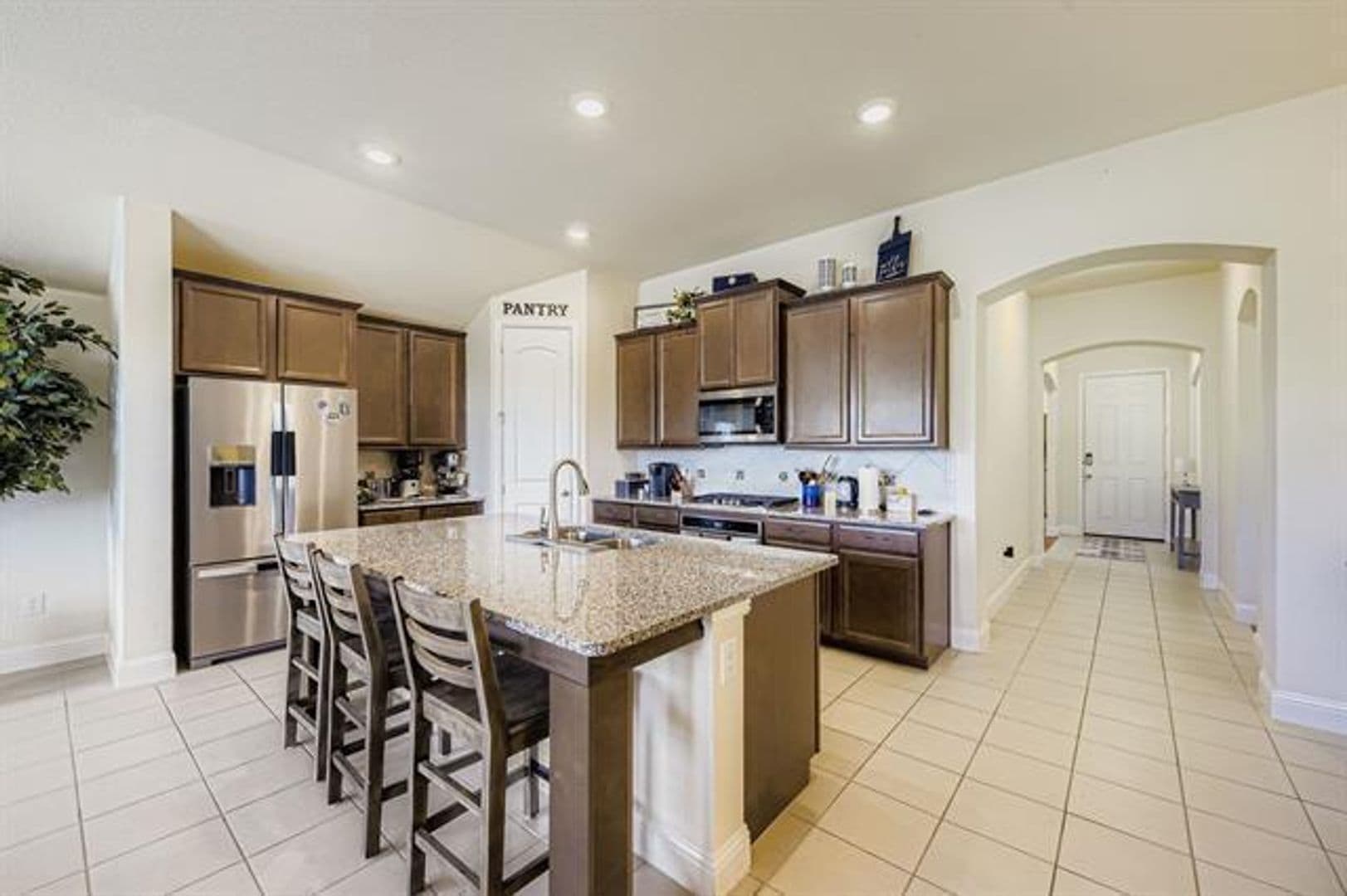 Fort Worth House: 5709 Broad Bay Ln