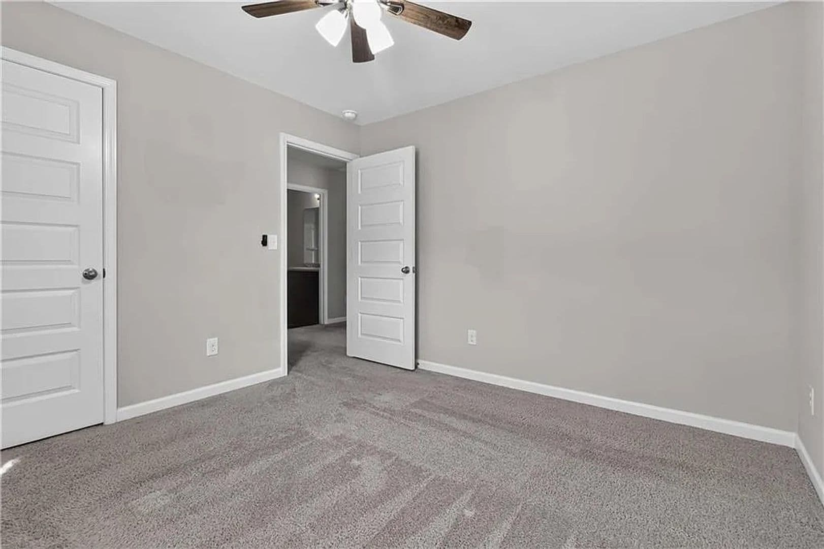 Atlanta House: 3744 Hampshire Walk SW
