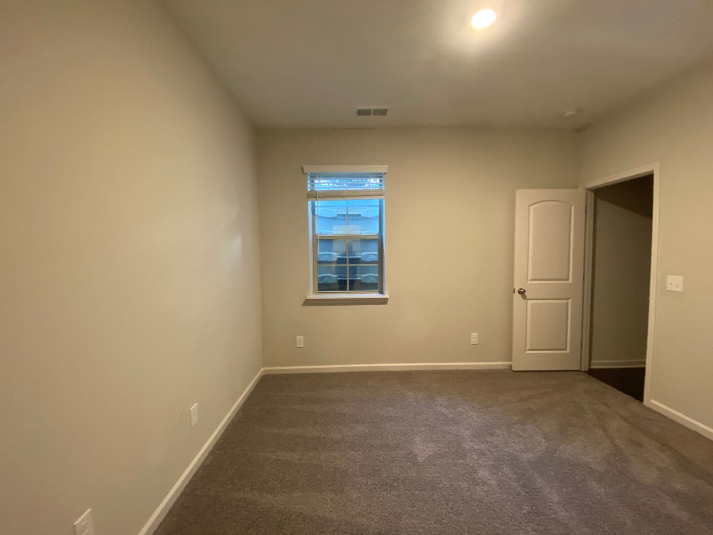Charlotte House: 9436 Ainslie Downs St