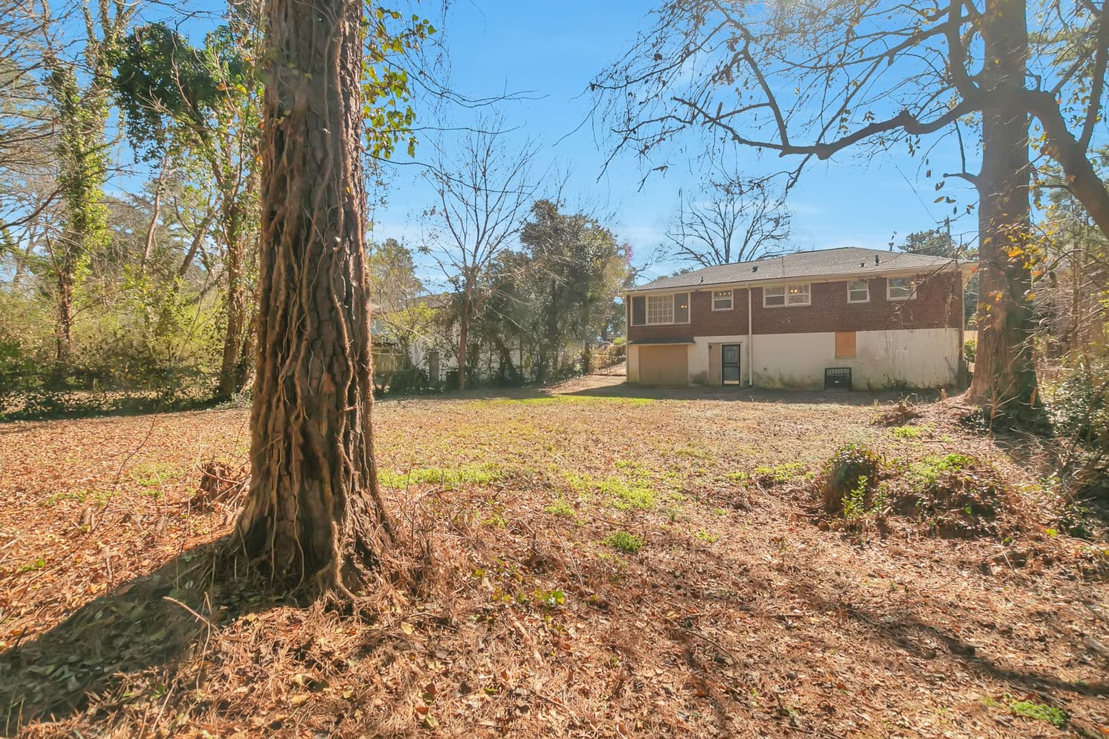 Decatur House: 3036 Santa Monica Dr