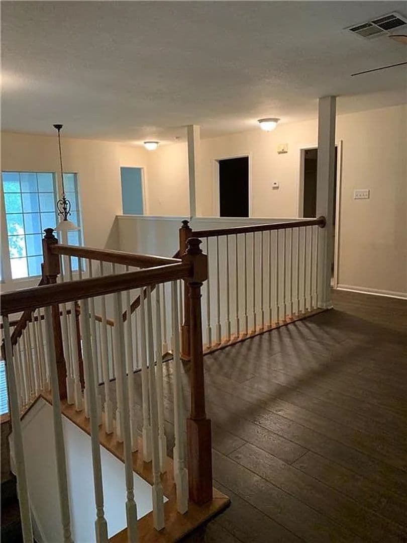 Round Rock House: 1724 Fort Grant Dr
