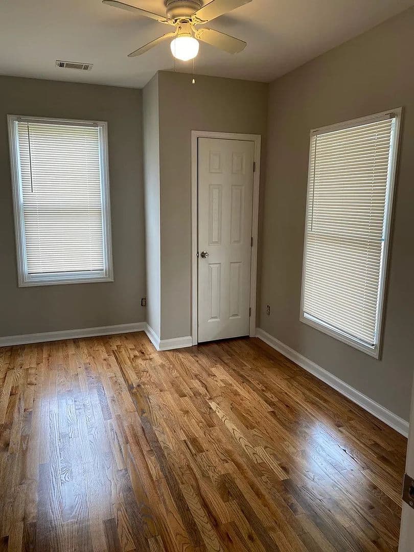 Atlanta House: 956 Mayson Turner Rd NW