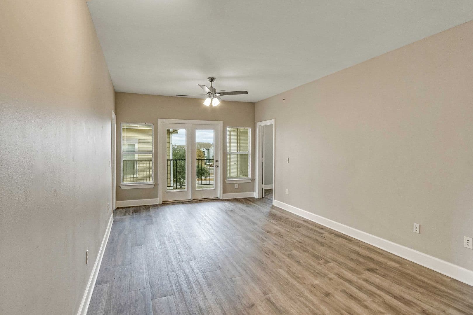 Austin House: 1901 Crossing Pl