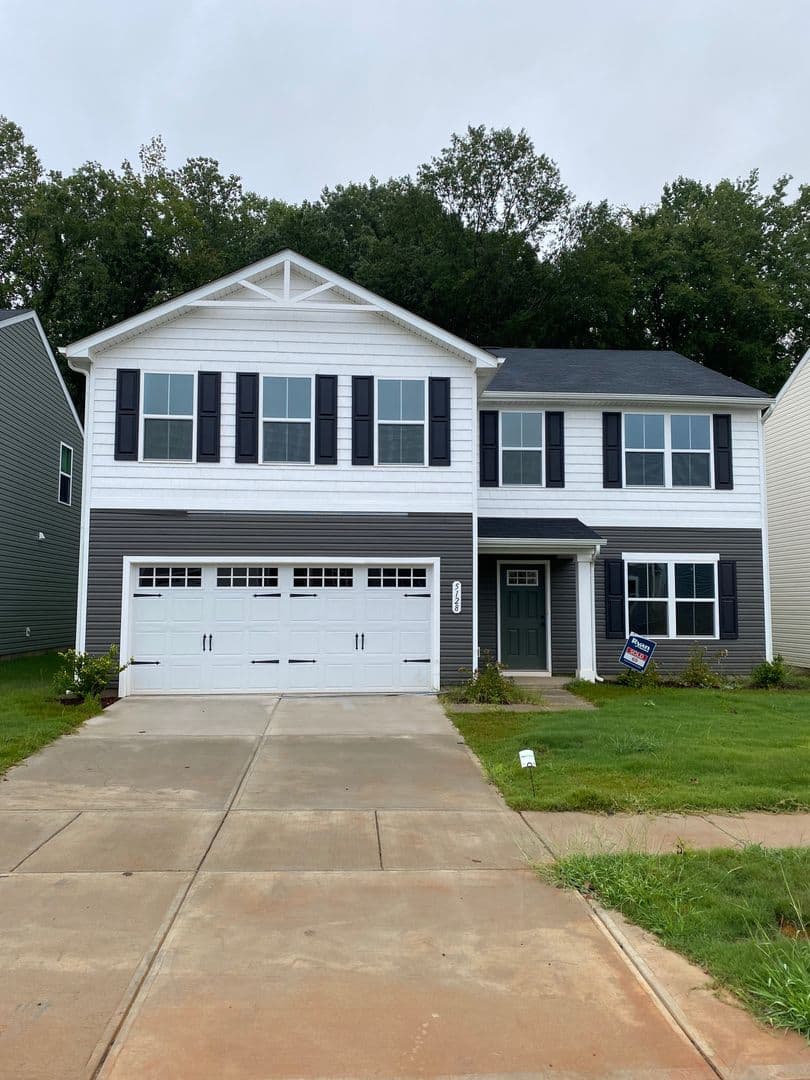Charlotte House: 5128 Rustling Pines Ct