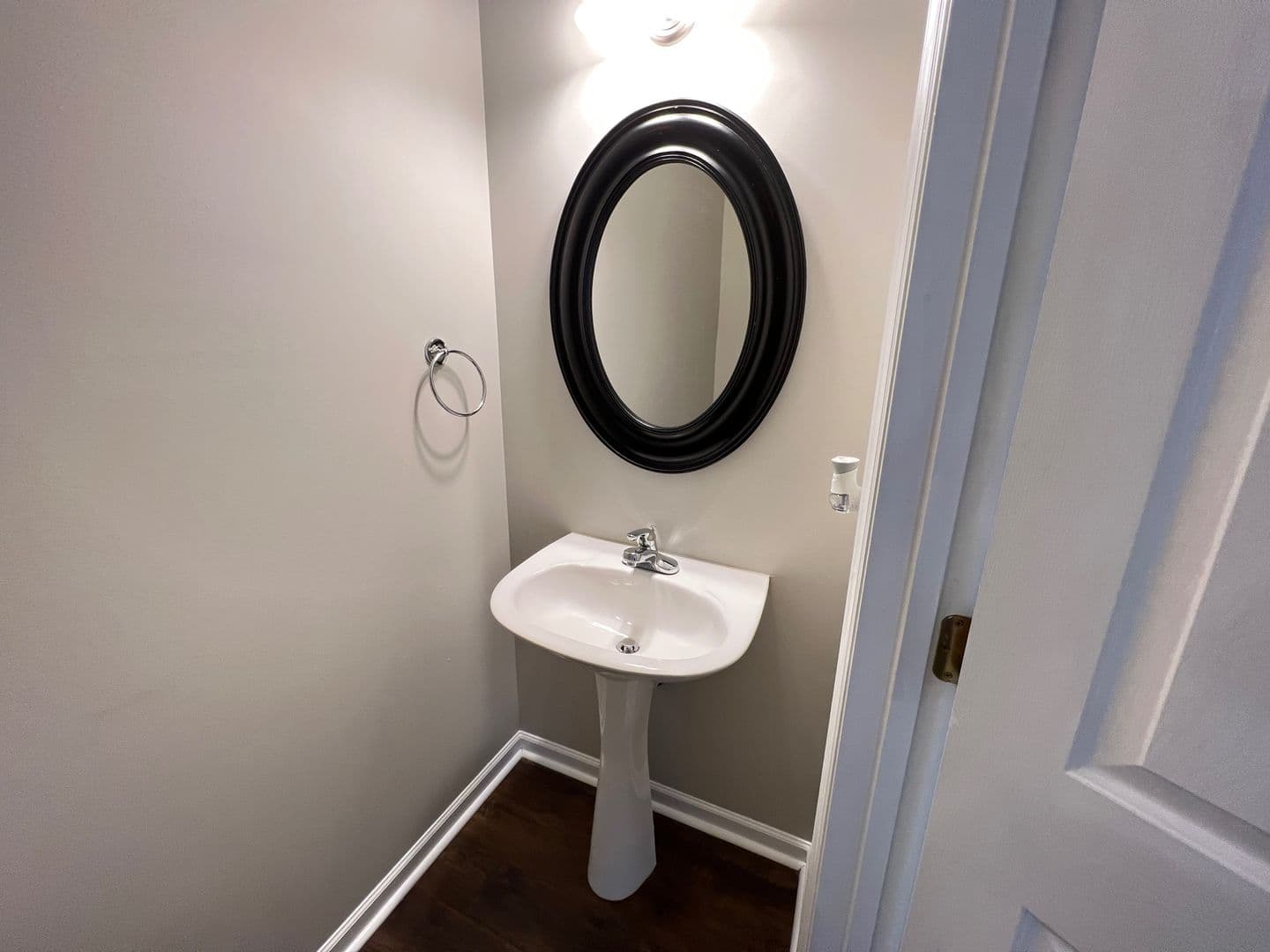 Chapel Hill House: 50303 Governors Dr