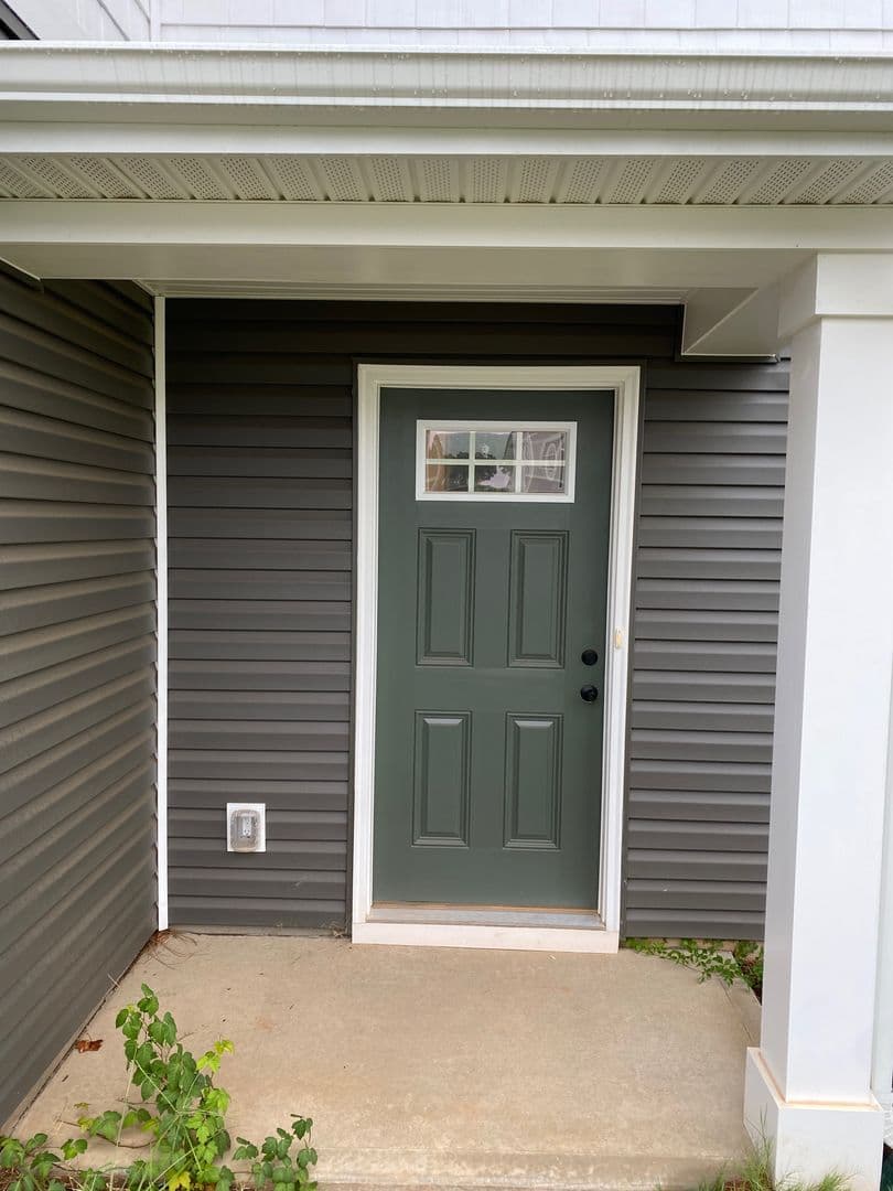 Charlotte House: 5128 Rustling Pines Ct