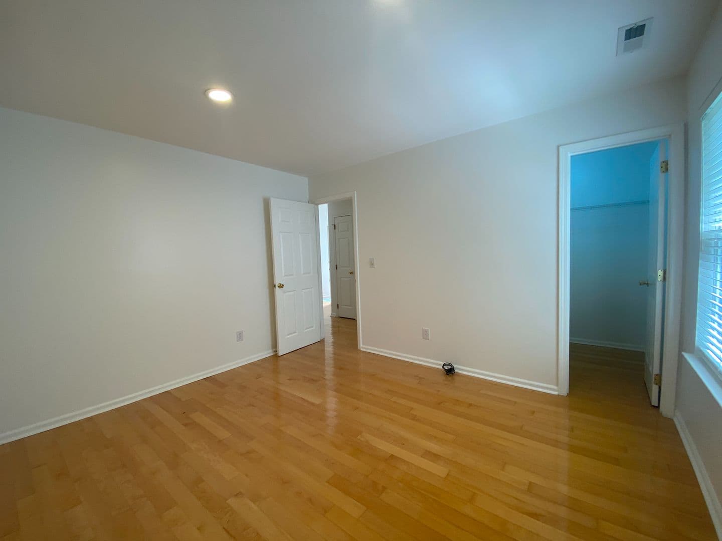 Charlotte House: 9014 Blueshot Ct