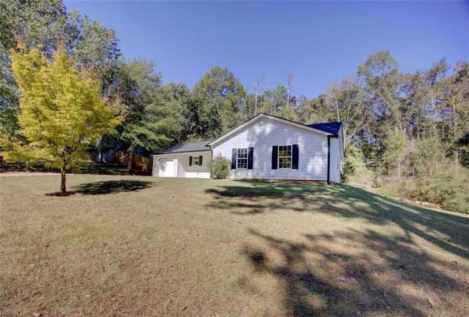 Covington House: 915 Navajo Trl