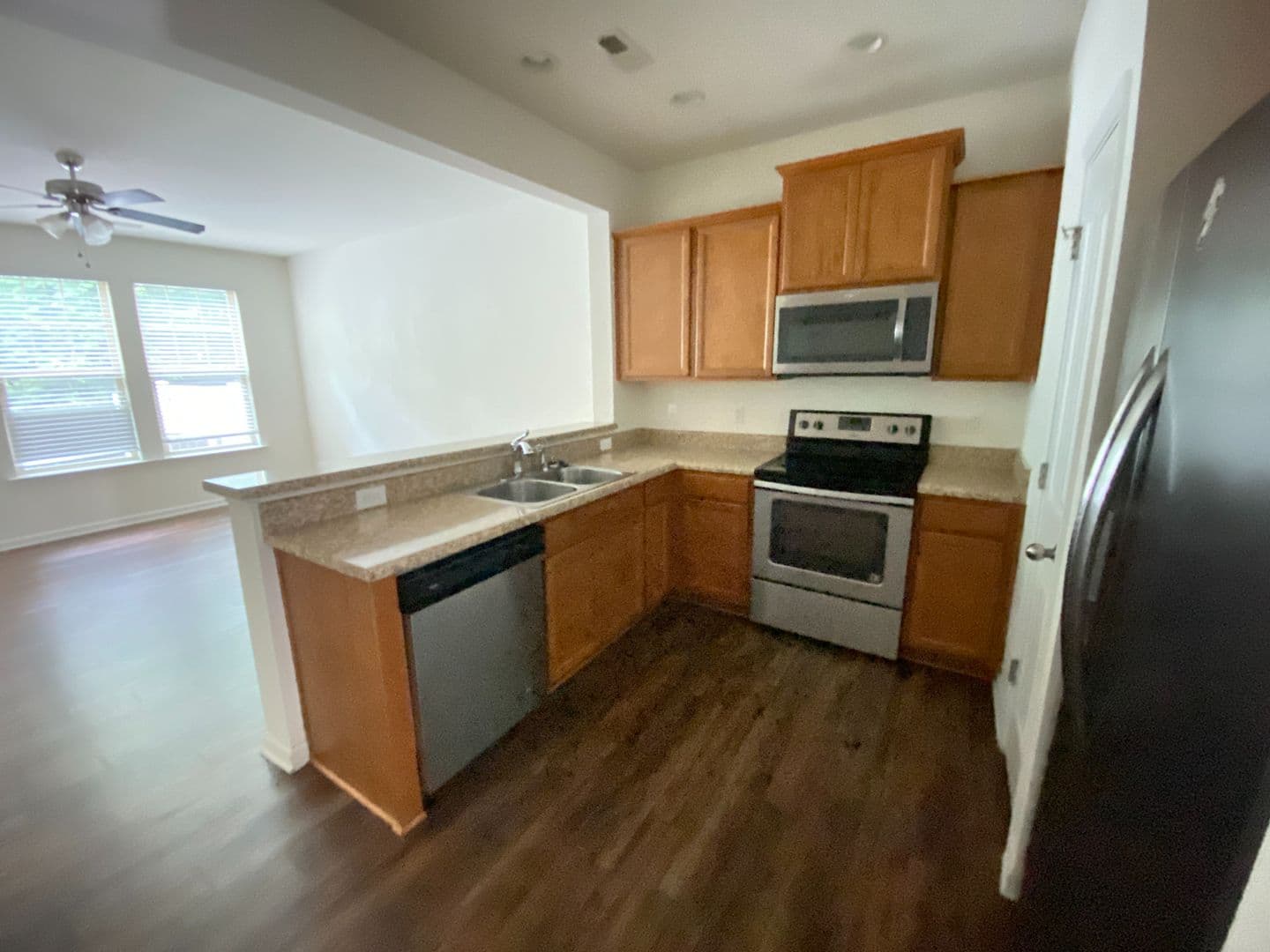 Raleigh House: 3016 Haskell Dr