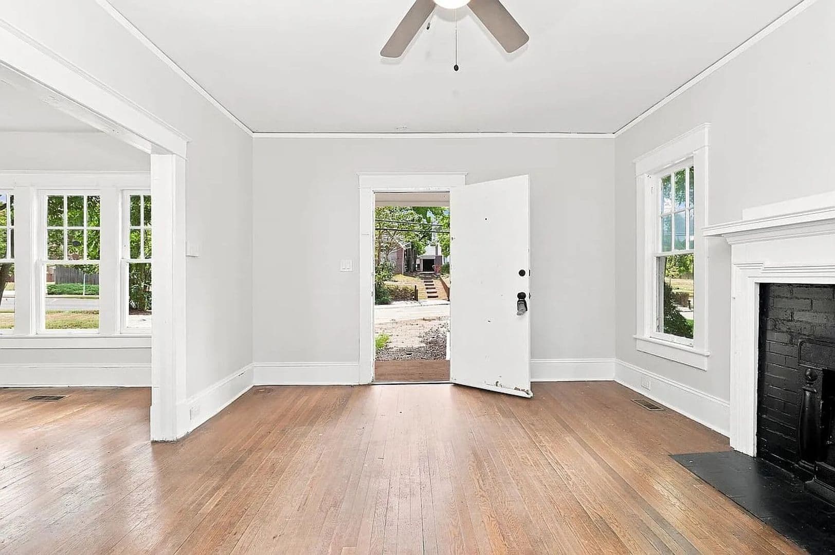 Greensboro House: 1606 Walker Ave