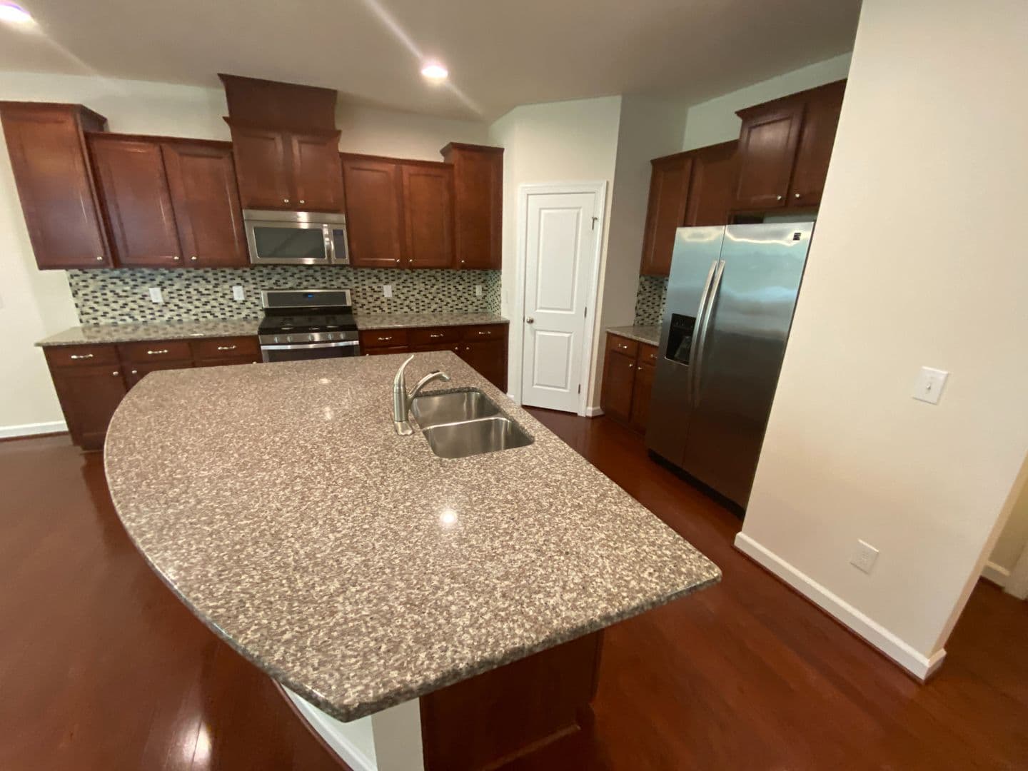 Apex House: 2406 Pecan Ridge Way