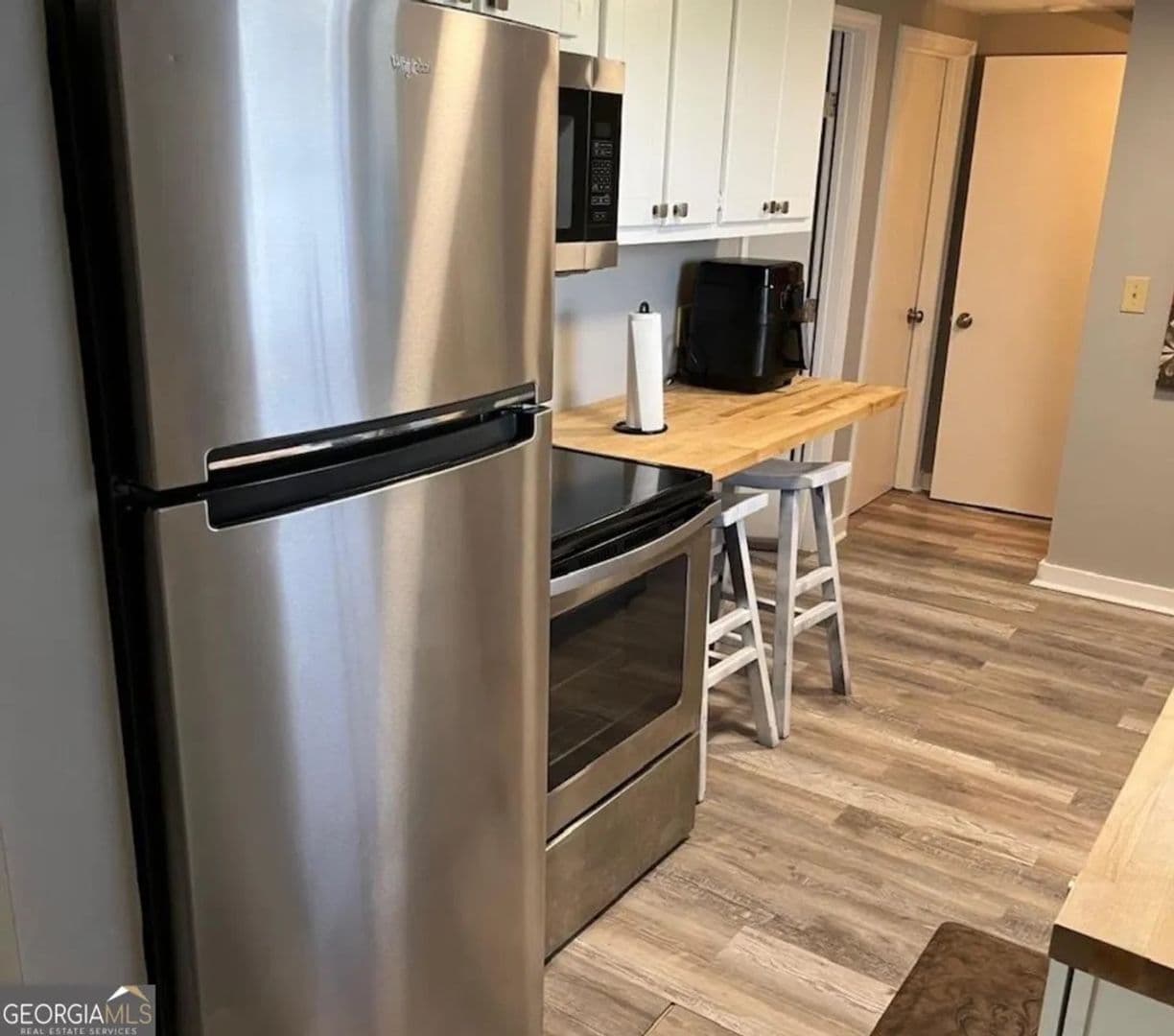 Douglasville House: 6787 W Strickland St