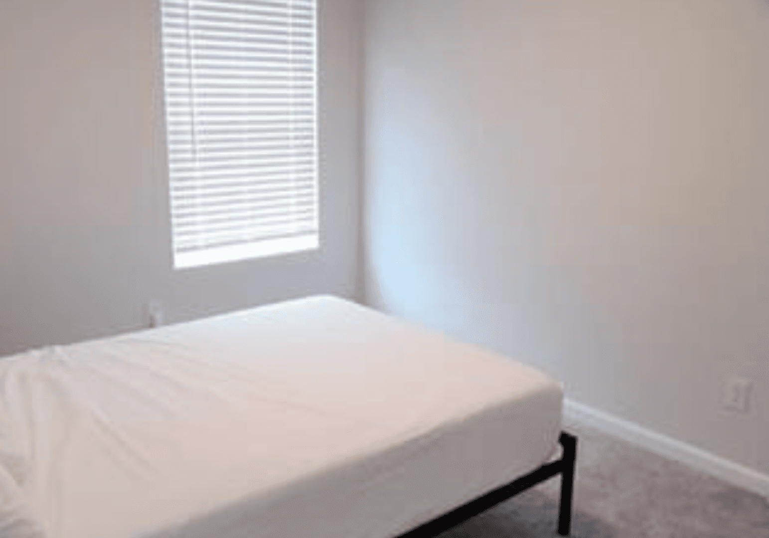 Union City House: 4333 Shafer Ct