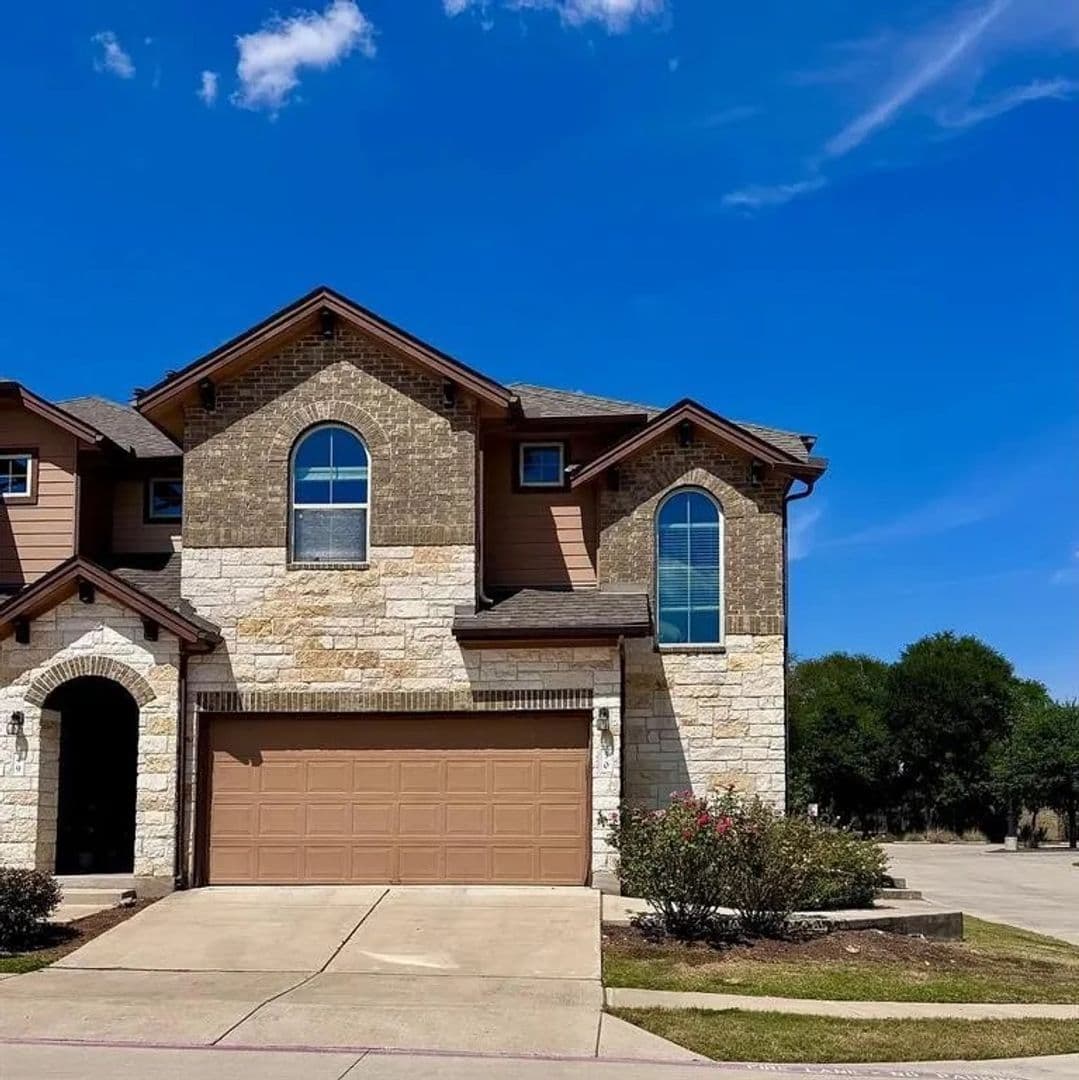 Round Rock House: 1001 Zodiac Ln