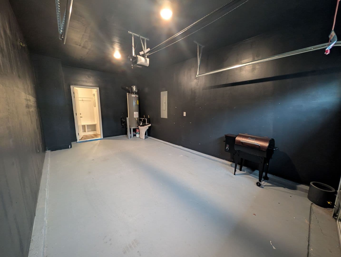 Charlotte House: 6043 Sullins Rd