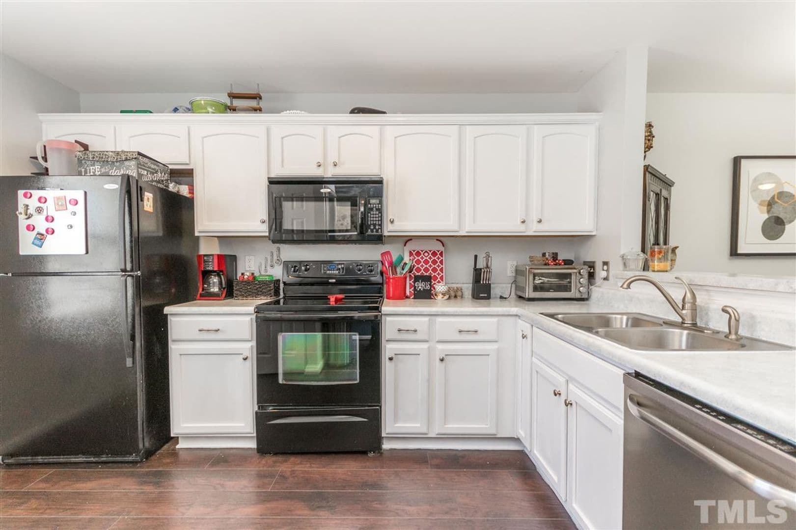 Raleigh House: 5355 Big Bass Dr