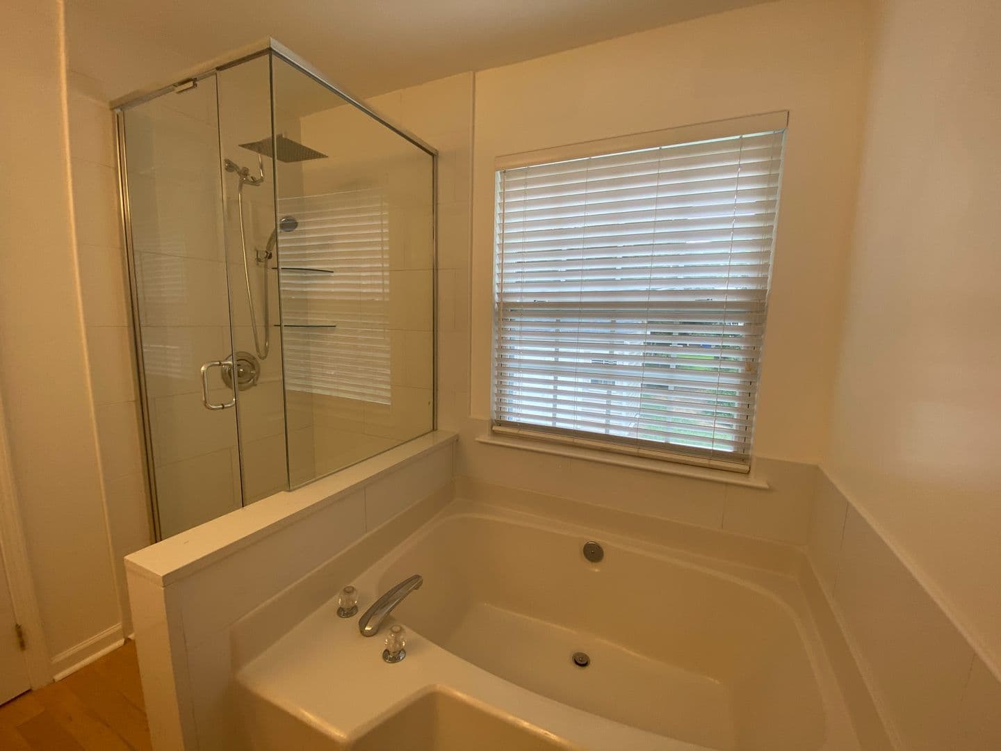 Charlotte House: 9014 Blueshot Ct