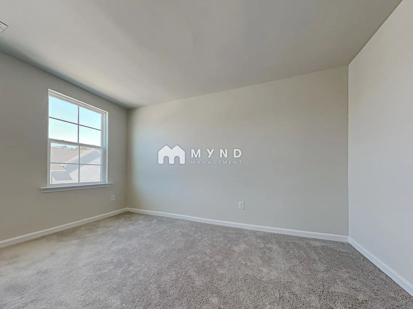 Charlotte House: 15100 Moulin Ct Dr