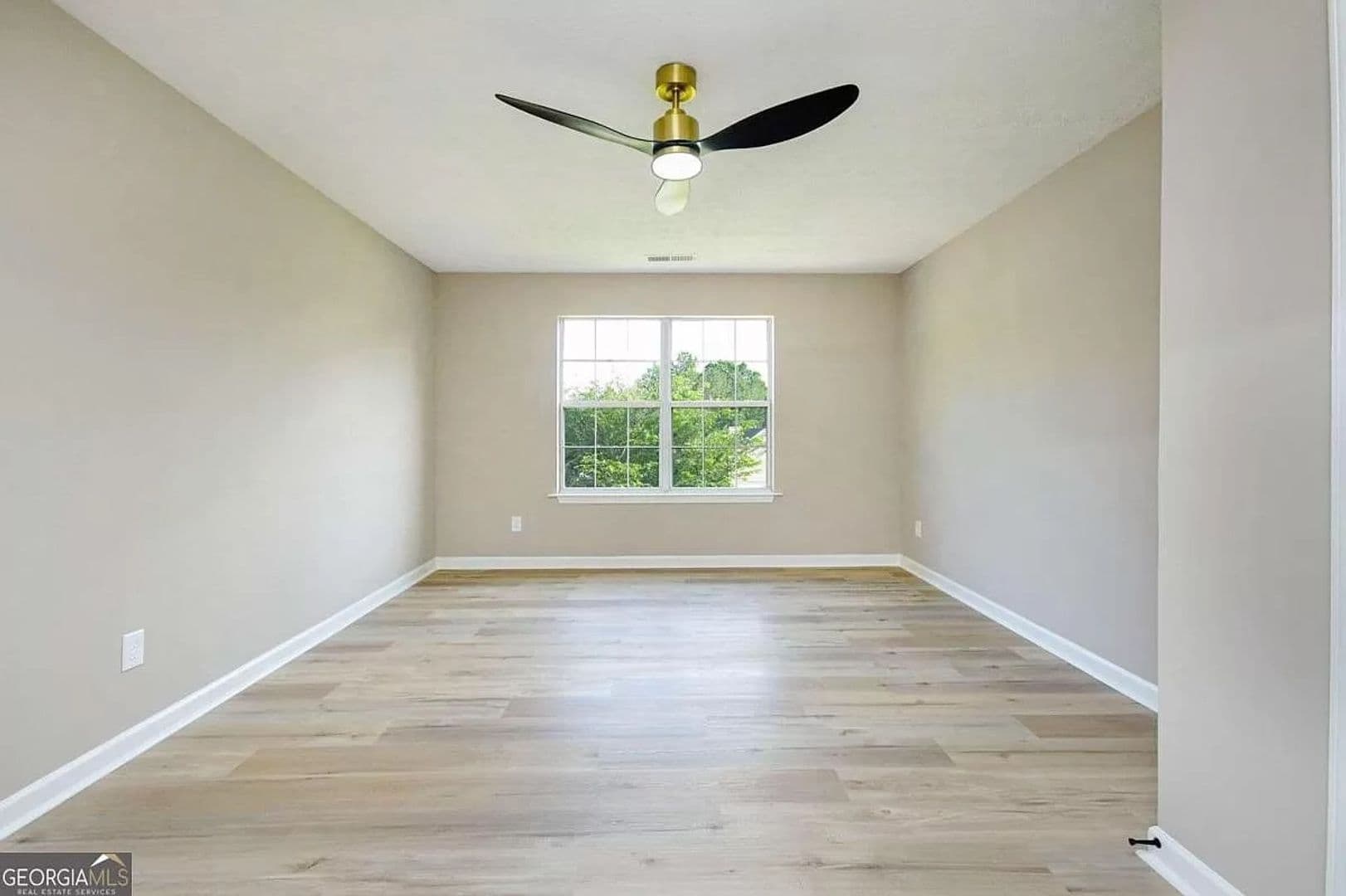 Decatur House: 3840 Brown Dr