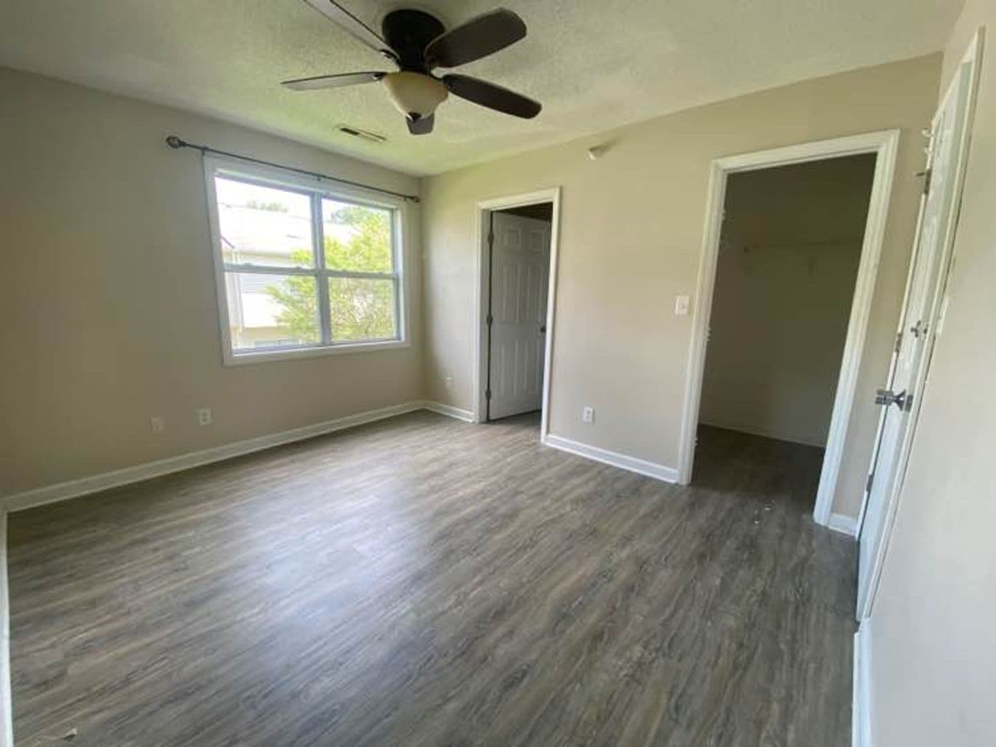 Raleigh House: 1110 #303 Carlton Ave