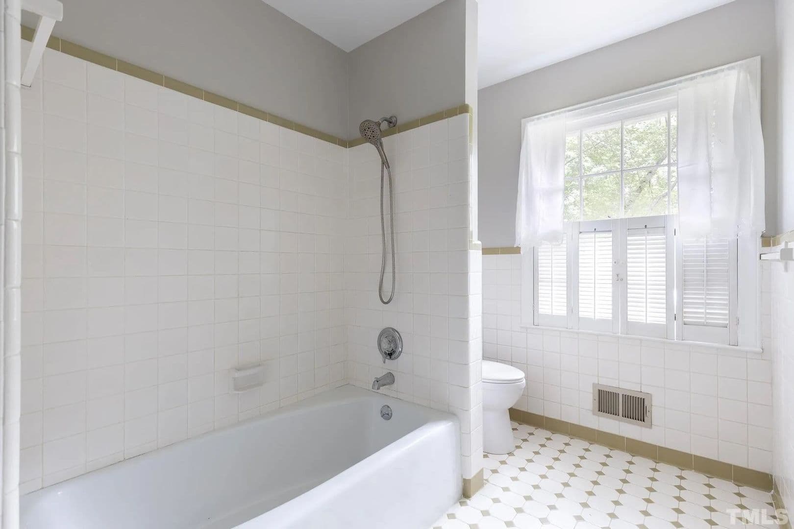Raleigh House: 4600 Joyner Pl