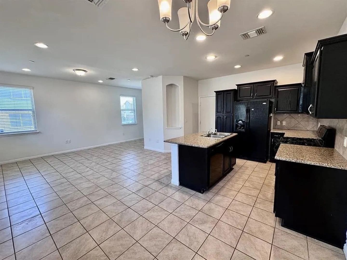 Round Rock House: 1001 Zodiac Ln