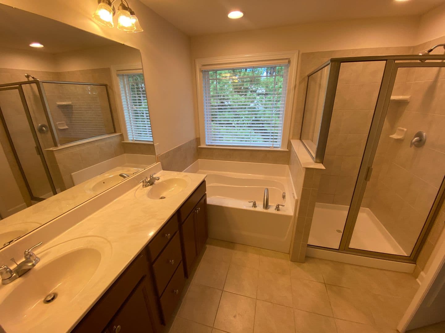 Apex House: 2406 Pecan Ridge Way