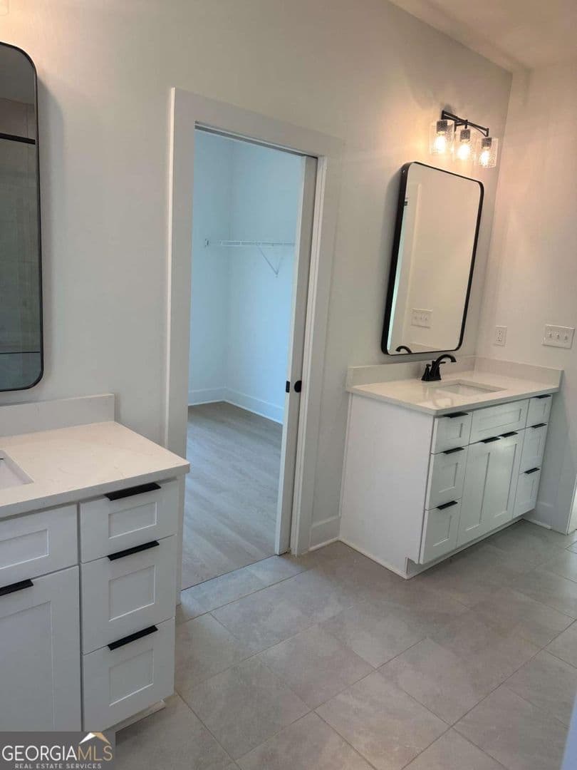 Atlanta House: 1239 Plaza Ave SW