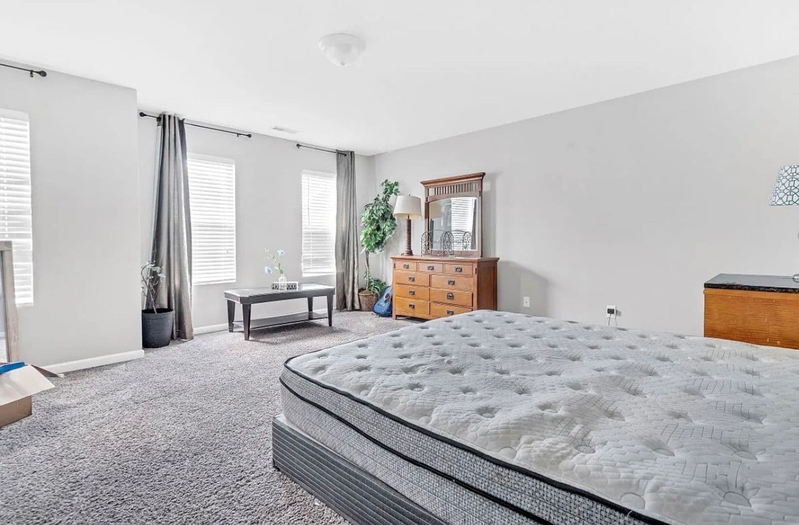 Knightdale House: 5077 Stonewood Pines Dr
