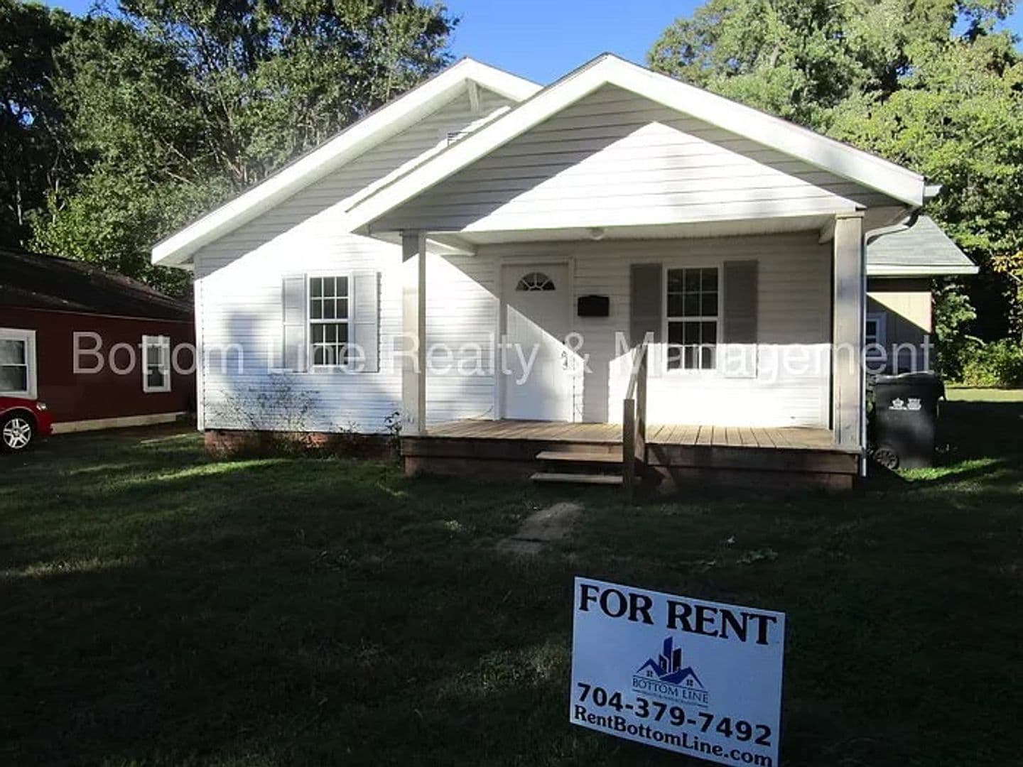 Charlotte House: 3912 Plainview Rd