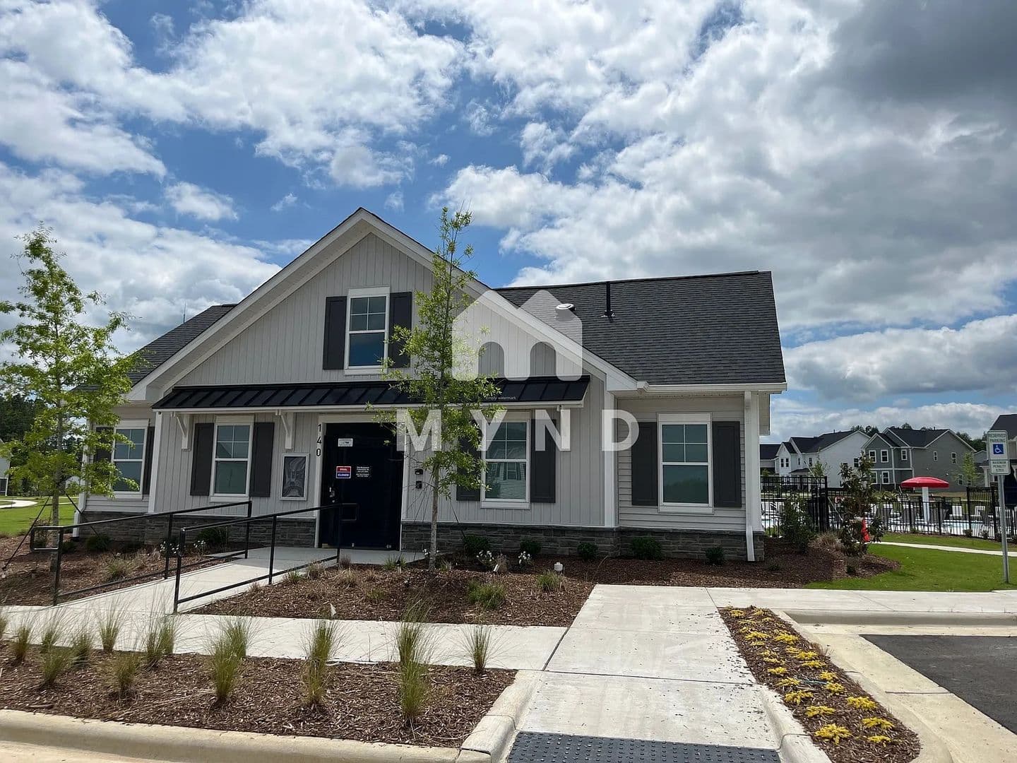 Raleigh House: 119 Sweet Lilac Way