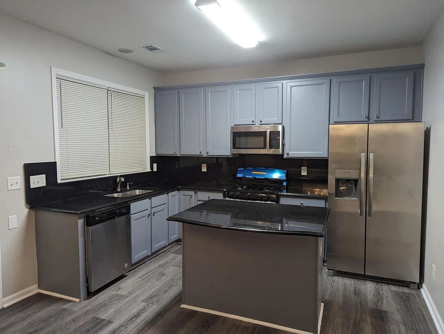 Duluth House: 1925 Kyrle Wy NW