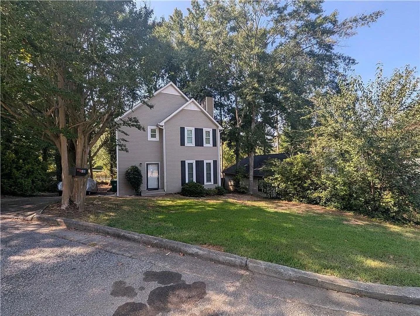 Decatur House: 1611 Creek Pond Cove